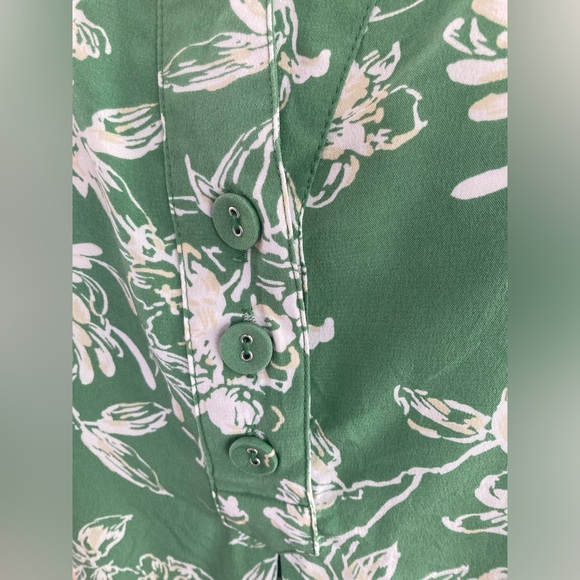 Alfani Silk Green Floral Top - Picture 6 of 9